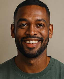 <strong>CAMILO J.</strong>